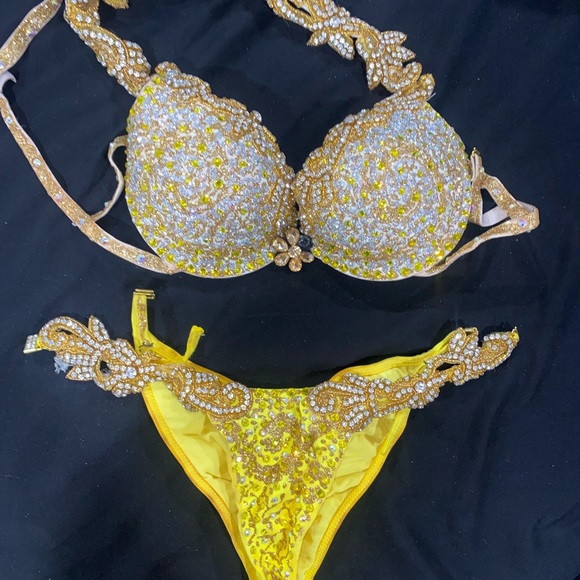 WBFF suit worn once! - Picture 5 of 5